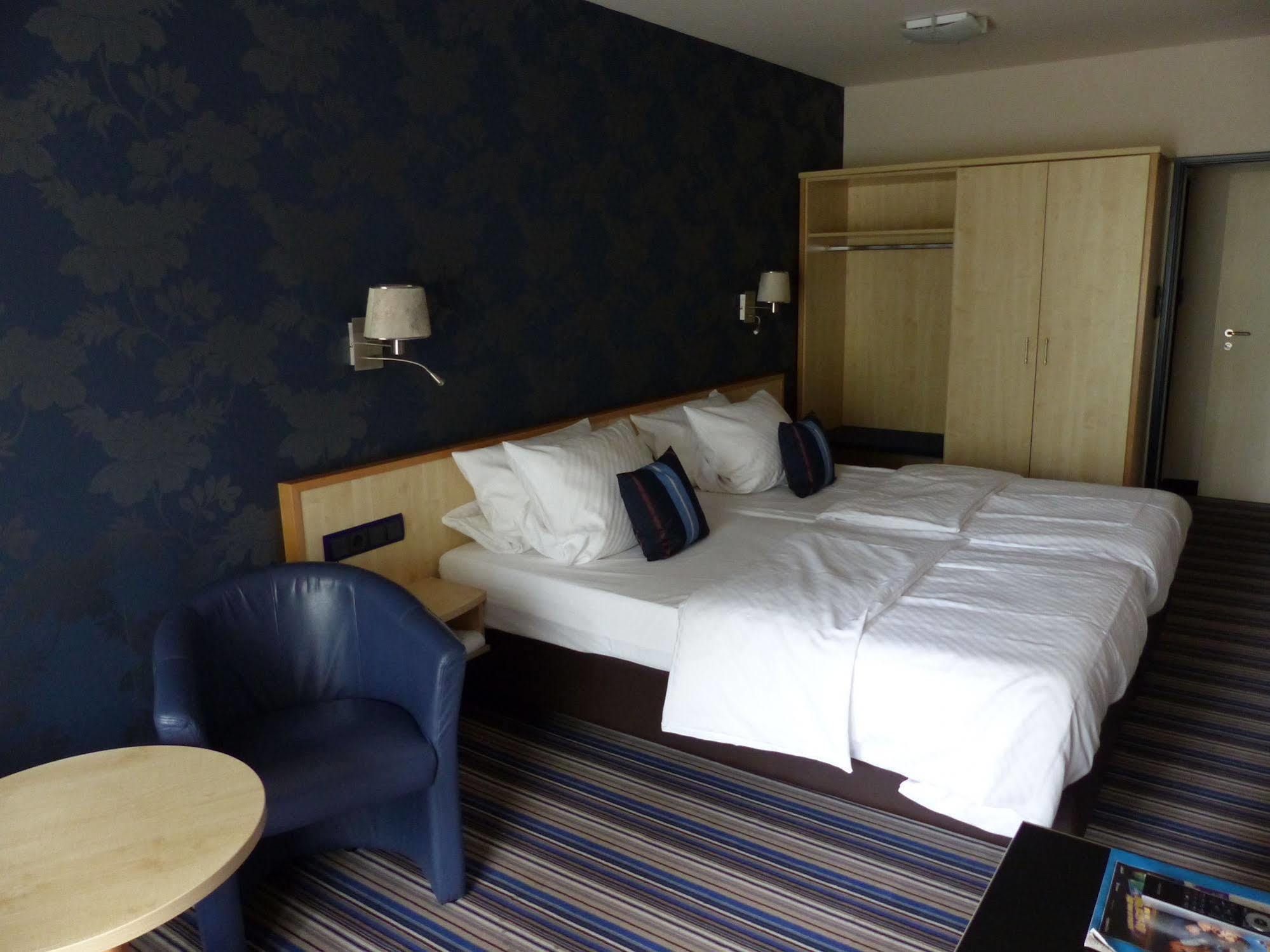 Gaimersheim Der Heidehof Conference & Spa Resort מראה חיצוני תמונה